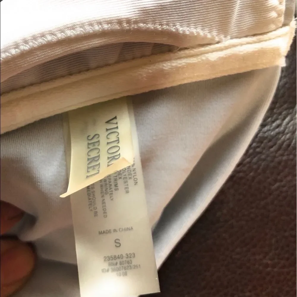Victoria's Secret Bandeau‎ Bikini Top